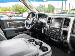 Used 2016  Ram 1500 4WD Crew Cab Lone Star at A Motors Sales & Finance near San Antonio&comma; TX