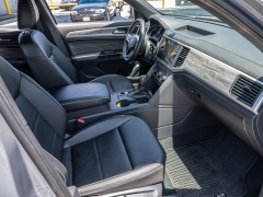 Used 2021  Volkswagen Atlas Cross Sport 2&period;0T SE w&sol;Technology FWD at A Motors Sales & Finance near San Antonio&comma; TX