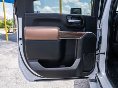 Used 2022  Chevrolet Silverado 2500HD 4WD Crew Cab 159" High Country Dsl at A Motors Sales & Finance near San Antonio&comma; TX