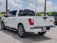 Used 2017  Nissan Titan 4WD Crew Cab SV at A Motors Sales & Finance near San Antonio&comma; TX