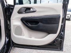 Used 2019  Chrysler Pacifica 4d Wagon Limited at A Motors Sales & Finance near San Antonio&comma; TX