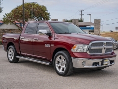 Used 2017  Ram 1500 2WD Crew Cab Lone Star Silver at A Motors Sales & Finance near San Antonio, TX