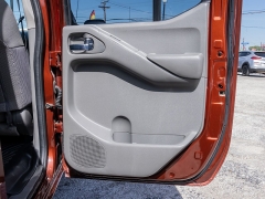 Used 2017  Nissan Frontier 2WD Crew Cab SV at A Motors Sales & Finance near San Antonio&comma; TX