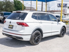 Used 2022  Volkswagen Tiguan 2&period;0T SE R-Line Black FWD at A Motors Sales & Finance near San Antonio&comma; TX