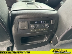 Used 2019 Chevrolet Suburban 4d SUV 4WD LT at A Motors Sales & Finance near San Antonio, TX