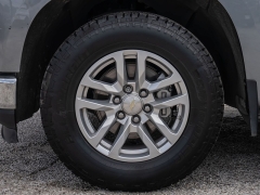 Used 2020  Chevrolet Silverado 1500 2WD Crew Cab LT at A Motors Sales & Finance near San Antonio&comma; TX