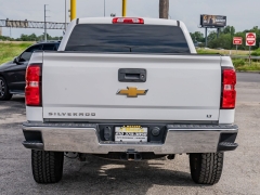 Used 2018  Chevrolet Silverado 1500 2WD Crew Cab LT at A Motors Sales & Finance near San Antonio&comma; TX