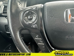 Used 2017 Honda Pilot 4d SUV AWD Touring at A Motors Sales & Finance near San Antonio, TX