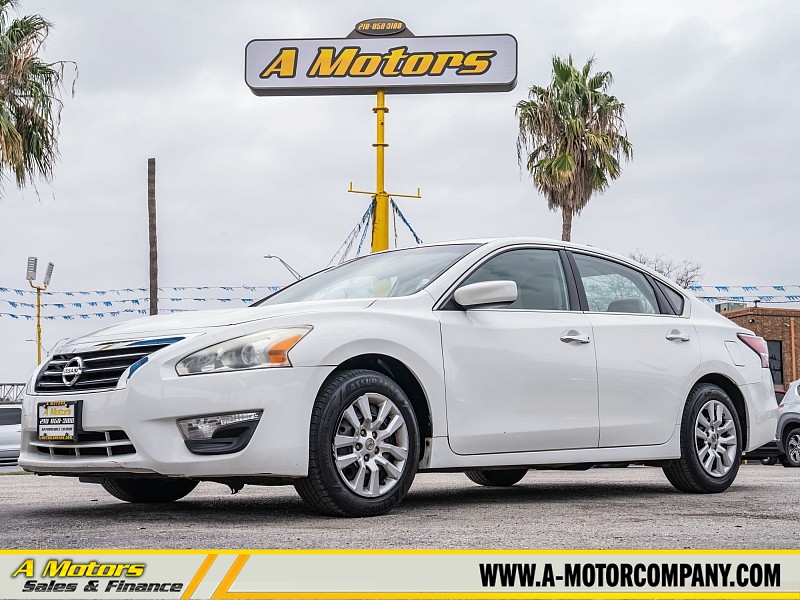 Used 2015  Nissan Altima 4d Sedan 2&period;5L at A Motors Sales & Finance near San Antonio&comma; TX