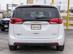 Used 2020  Chrysler Pacifica 4d Wagon Limited at A Motors Sales & Finance near San Antonio, TX