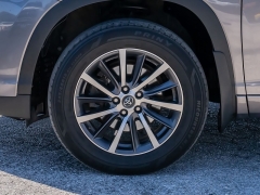 Used 2018  Toyota Highlander 4d SUV AWD XLE at A Motors Sales & Finance near San Antonio&comma; TX