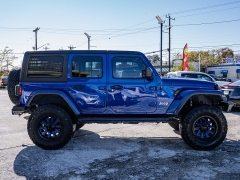 Used 2018  Jeep Wrangler Unlimited 4d SUV 4WD Sahara at A Motors Sales & Finance near San Antonio&comma; TX