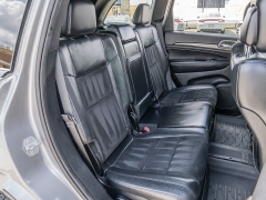 Used 2017  Jeep Grand Cherokee 4d SUV 4WD Laredo Altitude at A Motors Sales & Finance near San Antonio, TX