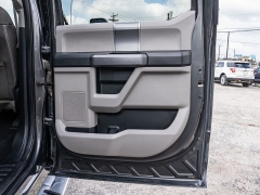 Used 2019  Ford Super Duty F-250 4WD Crew Cab XLT at A Motors Sales & Finance near San Antonio, TX