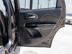 Used 2020  Jeep Cherokee 4d SUV FWD Latitude Plus Altitude 2&period;4L at A Motors Sales & Finance near San Antonio&comma; TX
