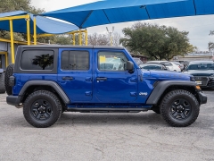 Used 2018  Jeep Wrangler Unlimited 4d SUV 4WD Sport at A Motors Sales & Finance near San Antonio&comma; TX