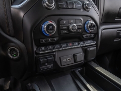 Used 2023  GMC Sierra 2500HD 4WD Crew Cab 159" AT4 Dsl at A Motors Sales & Finance near San Antonio&comma; TX