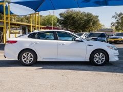 Used 2018  Kia Optima 4d Sedan LX at A Motors Sales & Finance near San Antonio, TX