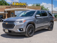 Used 2020  Chevrolet Traverse 4d SUV FWD LT Cloth w&sol;1LT at A Motors Sales & Finance near San Antonio&comma; TX