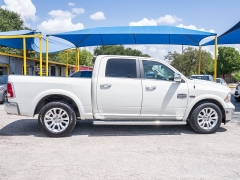 Used 2017  Ram 1500 2WD Crew Cab Longhorn at A Motors Sales & Finance near San Antonio&comma; TX