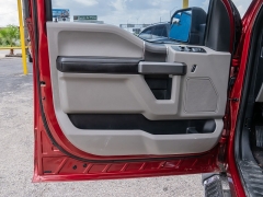 Used 2017  Ford F-150 2WD SuperCrew XLT 5 1&sol;2 at A Motors Sales & Finance near San Antonio&comma; TX