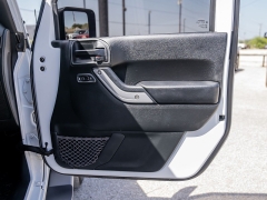 Used 2017  Jeep Wrangler Unlimited 4d Convertible Sahara at A Motors Sales & Finance near San Antonio&comma; TX