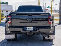 Used 2021  Ram 3500 4WD Big Horn Crew Cab 8' Box at A Motors Sales & Finance near San Antonio&comma; TX