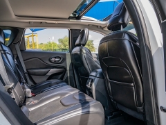 Used 2019 Jeep Cherokee 4d SUV FWD Latitude Plus 2.4L at A Motors Sales & Finance near San Antonio, TX