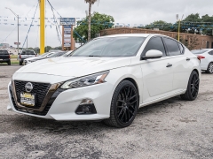 Used 2019  Nissan Altima 4d Sedan FWD 2&period;5L SV at A Motors Sales & Finance near San Antonio&comma; TX