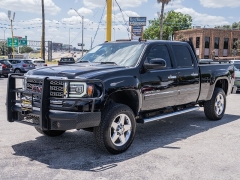 Used 2011  GMC Sierra 2500 4WD Crew Cab Denali at A Motors Sales & Finance near San Antonio&comma; TX