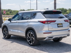 Used 2023  Mitsubishi Outlander SE FWD at A Motors Sales & Finance near San Antonio&comma; TX