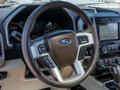 Used 2019  Ford F-150 4WD SuperCrew Lariat 5 1&sol;2 at A Motors Sales & Finance near San Antonio&comma; TX