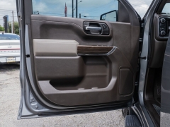 Used 2020  Chevrolet Silverado 1500 2WD Crew Cab LT at A Motors Sales & Finance near San Antonio&comma; TX