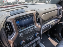 Used 2020  Chevrolet Silverado 2500 4WD Crew Cab High Country Gas at A Motors Sales & Finance near San Antonio&comma; TX