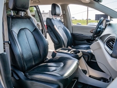 Used 2018 Chrysler Pacifica 4d Wagon Touring L at A Motors Sales & Finance near San Antonio, TX