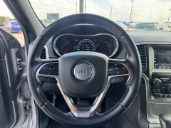 Used 2019 Jeep Grand Cherokee 4d SUV 2WD Laredo E at A Motors Sales & Finance near San Antonio, TX