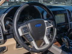 Used 2016  Ford F-150 2WD SuperCrew Lariat 5 1&sol;2 at A Motors Sales & Finance near San Antonio&comma; TX