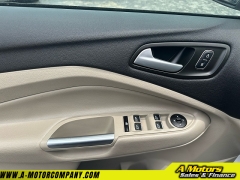 Used 2019 Ford Escape 4d SUV 4WD SEL at A Motors Sales & Finance near San Antonio, TX
