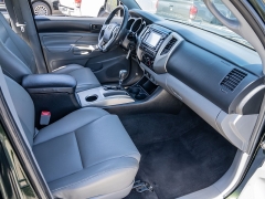 Used 2014  Toyota Tacoma 2WD Double Cab PreRunner V6 Short Bed at A Motors Sales & Finance near San Antonio&comma; TX