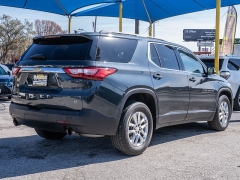 Used 2020  Chevrolet Traverse 4d SUV AWD LT Cloth w&sol;2FL at A Motors Sales & Finance near San Antonio&comma; TX