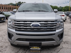 Used 2020  Ford Expedition 4d SUV 2WD XLT at A Motors Sales & Finance near San Antonio&comma; TX