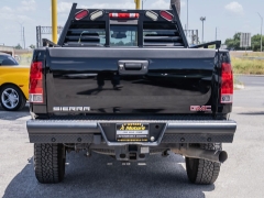 Used 2011  GMC Sierra 2500 4WD Crew Cab Denali at A Motors Sales & Finance near San Antonio&comma; TX
