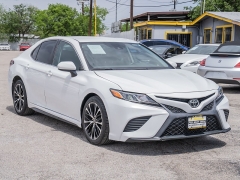 Used 2020  Toyota Camry 4d Sedan SE at A Motors Sales & Finance near San Antonio&comma; TX