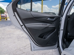 Used 2021  Chevrolet Equinox FWD 4dr LT w&sol;1LT at A Motors Sales & Finance near San Antonio&comma; TX