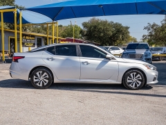 Used 2019 Nissan Altima 4d Sedan FWD 2.5L S at A Motors Sales & Finance near San Antonio, TX