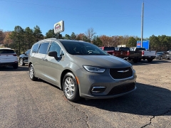 Used 2022 Chrysler Pacifica Touring L FWD at Leadbelt Auto Sales near Farmington, MO