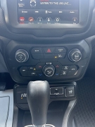 Used 2022  Jeep Renegade Latitude 4x4 at Leadbelt Auto Sales near Leadington&comma; MO