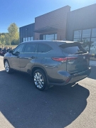 Used 2021  Toyota Highlander FWD &lpar;Natl&rpar; at Leadbelt Auto Sales near Leadington&comma; MO