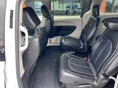 Used 2024  Chrysler Pacifica Touring L FWD at Leadbelt Auto Sales near Leadington&comma; MO