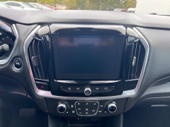 Used 2021  Chevrolet Traverse FWD 4dr LT Cloth w/1LT at Leadbelt Auto Sales near Farmington, MO